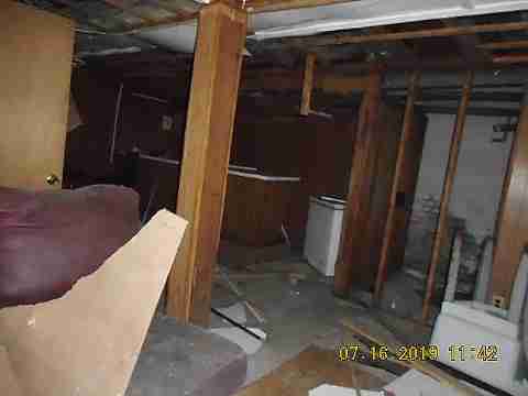 9131 N Martindale (28)_m.jpg